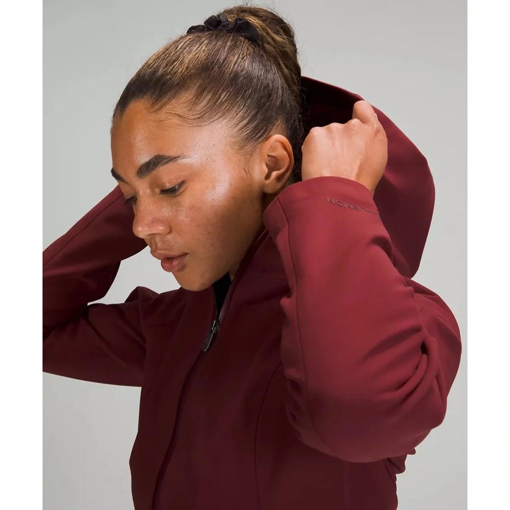 Lululemon RepelShell Rain Jacket - Picture 4 of 6